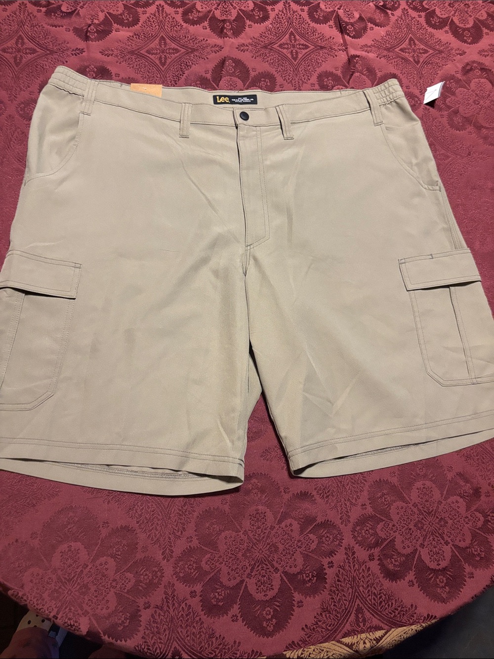 Lee Men's Tan Cargo Shorts - Classic Utility Style